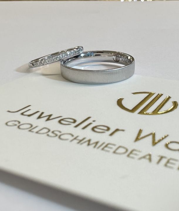 Handgefertigte Trauringe vom Goldschmiedeatelier Juwelier Berlin