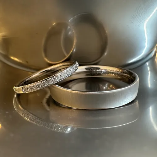 Trauringe Berlin in Silber mit Steinen