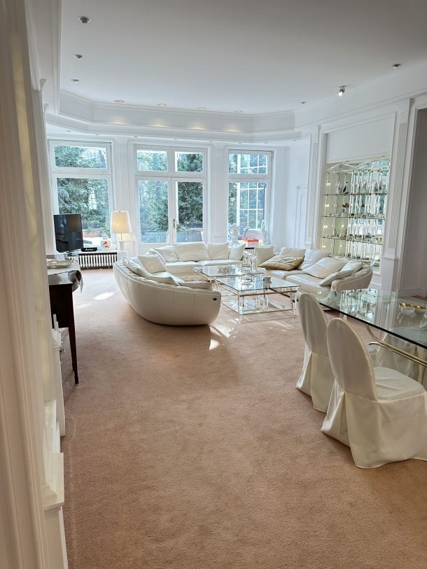 Goldschmiedeatelier und Beratungslounge von Juwelier Berlin in stilvollem Ambiente